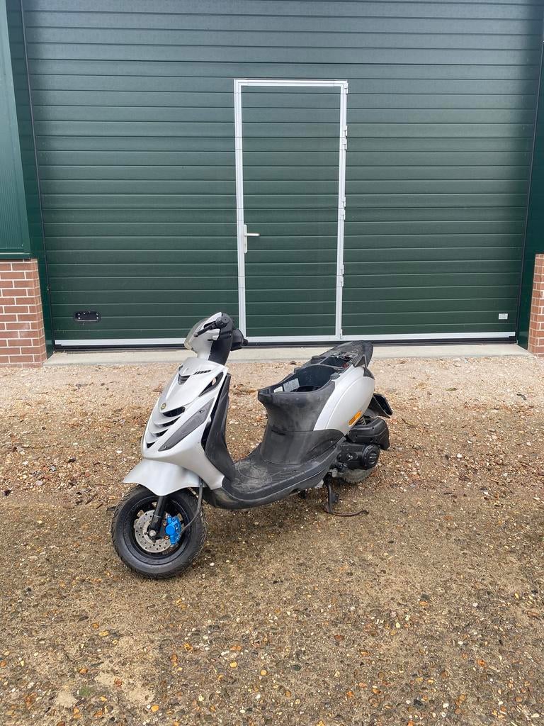 Piaggio Zip WOK, Ophalen, Zo goed als nieuw, Piaggio