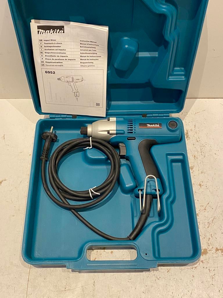 Nieuwe Makita 6952 slagschroevendraaier, Info@makita.nl, Park forum 1101, Eindhoven, Makita, Nieuw