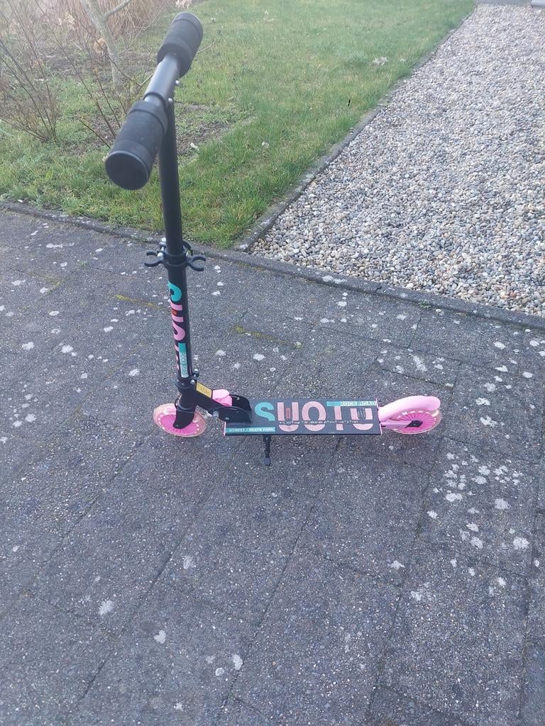 Suottu step - Gebruikt, Fietsen en Brommers, Steps, Ophalen of Verzenden, Gebruikt, Gewone step, Suottu