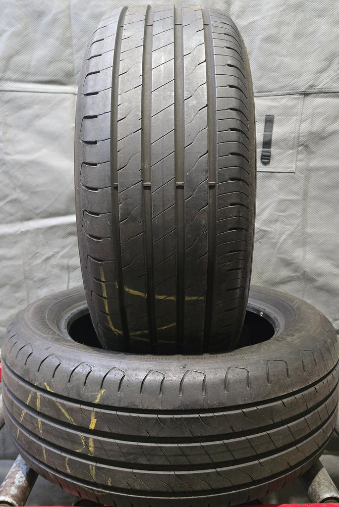 Goodyear Efficentgrip 2 SUV  235-55-18  2355518  235/55R18, Auto-onderdelen, Banden en Velgen, Band(en), Zomerbanden, 18 inch