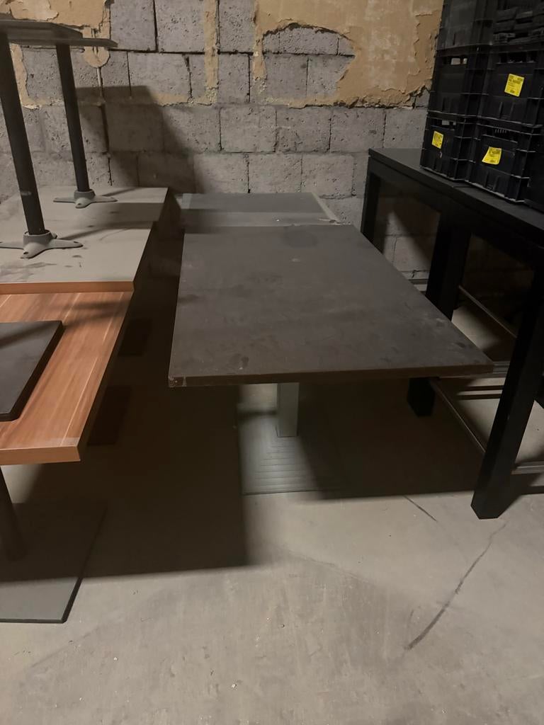 1 donkerbruine tafel Gratis af te halen!, Ophalen, Gebruikt, 100 tot 150 cm, 50 tot 100 cm