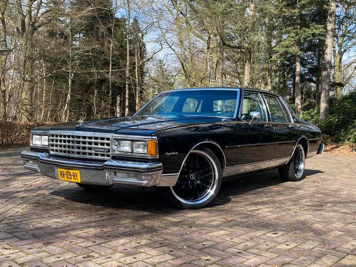 Chevrolet Caprice Classic 1982, Auto's, Chevrolet, Particulier, Caprice, LPG, Sedan, Automaat, Origineel Nederlands, Zwart, Overige kleuren