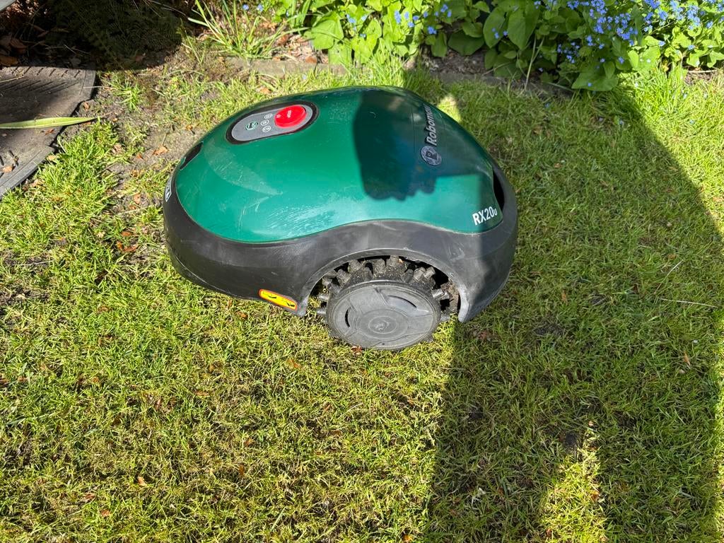 Robomow RX20u Robotmaaier - Compact en Efficiënt, Tuin en Terras, Robotmaaiers, Ophalen, Zo goed als nieuw, Minder dan 20 cm, Bestuurbaar via app
