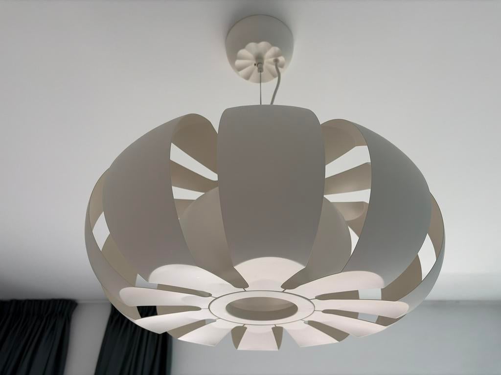 Witte hanglamp met lamellen, ikea Stockholm, Ophalen, Gebruikt, Kunststof, Minder dan 50 cm