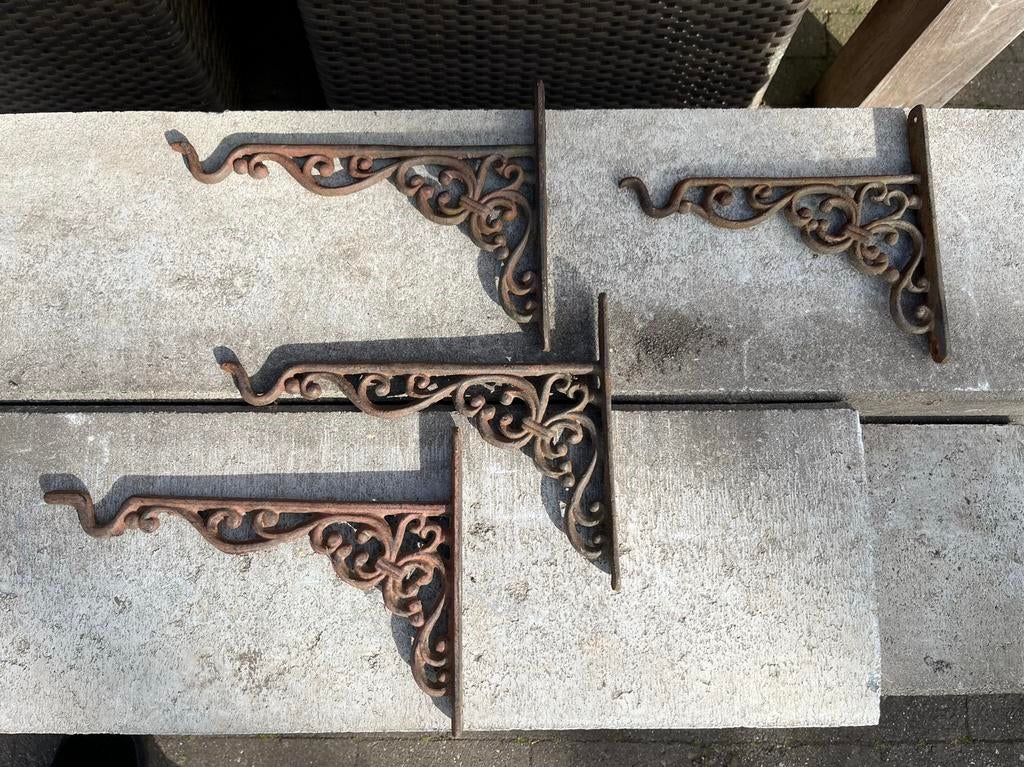 Gietijzeren plantenhanger brocante, Ophalen of Verzenden, Gebruikt