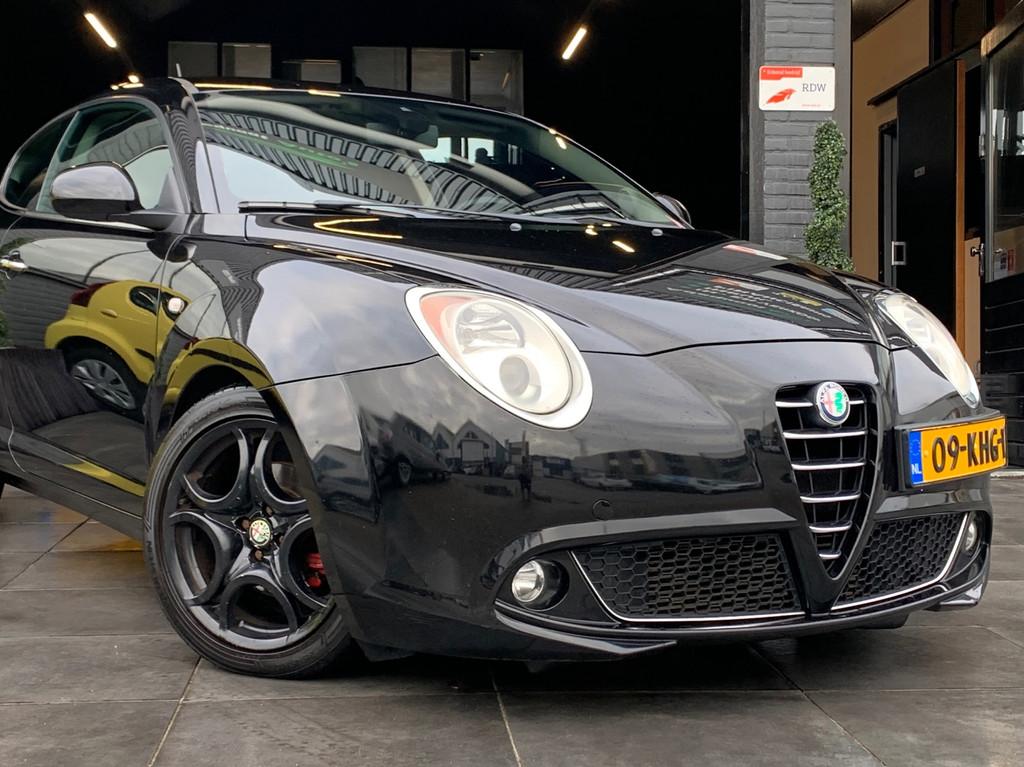 Alfa Romeo MiTo 1.4 T Distinctive|Carplay|Cruise|Climate|PDC, Voorwielaandrijving, Euro 5, Gebruikt, 4 cilinders