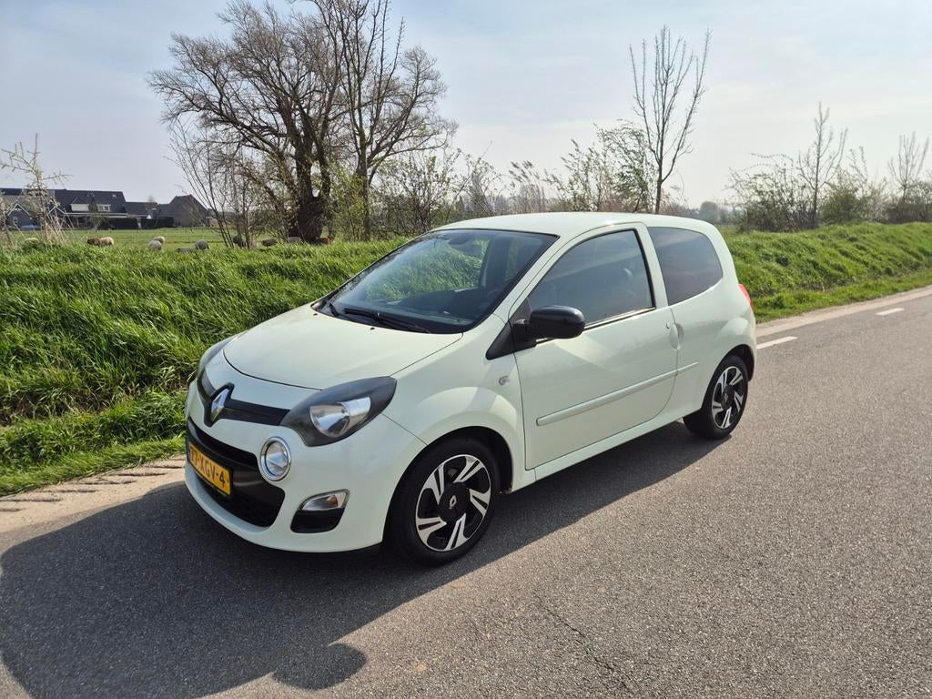 Renault Twingo 1.2 16V heelveel optie!!, Auto's, Voorwielaandrijving, Twingo, 74 pk, Zwart
