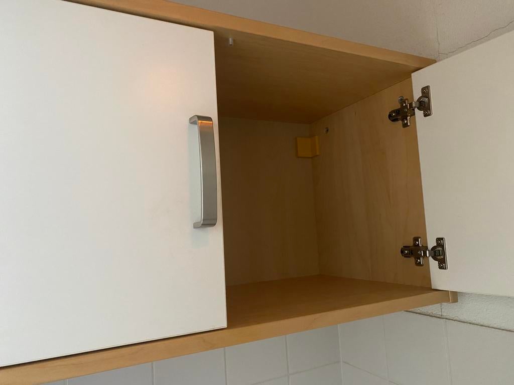 Gratis af te halen Hangkast, Ophalen, Zo goed als nieuw