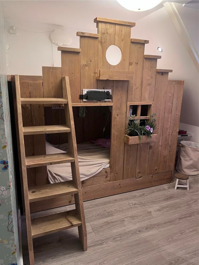 Boomhutbed met uitschuiflade - 3 slaapplekken, Kinderen en Baby's, Kinderkamer | Bedden, Gebruikt, 180 cm of meer, 85 tot 100 cm