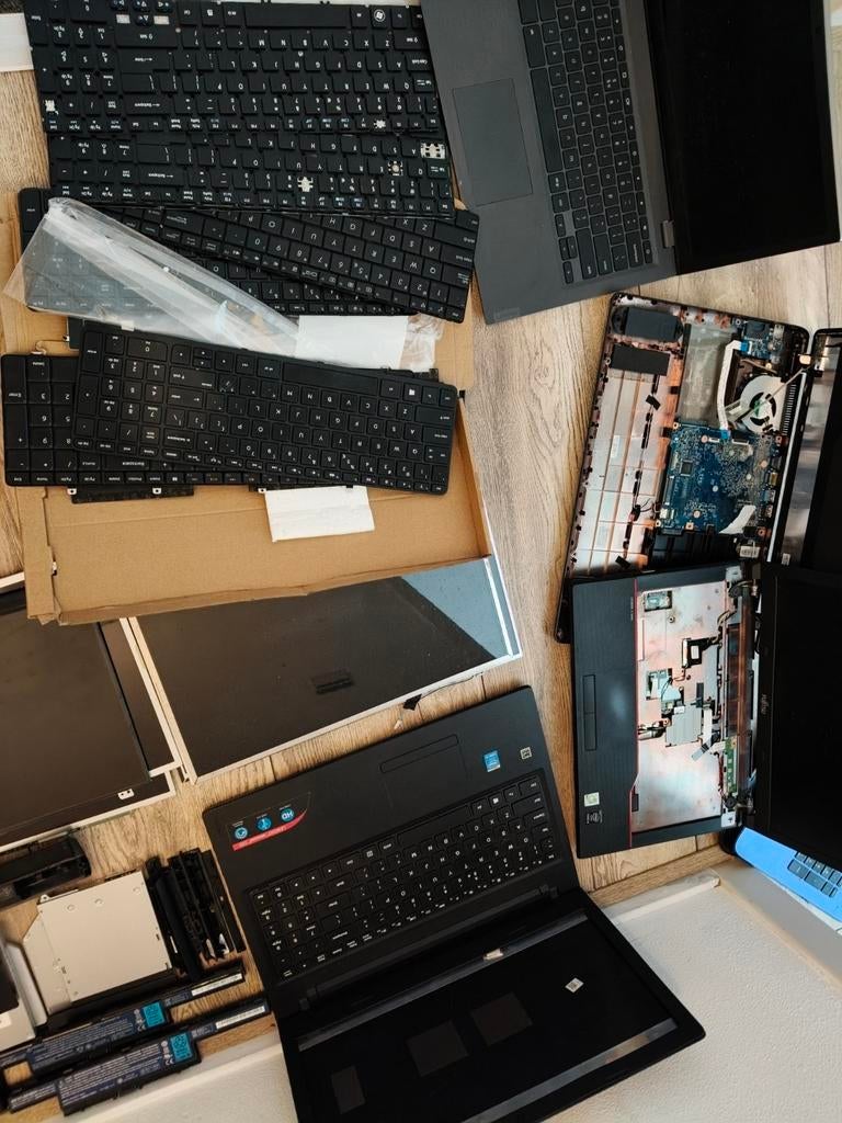 laptops onderdelen, Computers en Software, Windows Laptops, Ophalen of Verzenden, 2 tot 3 Ghz
