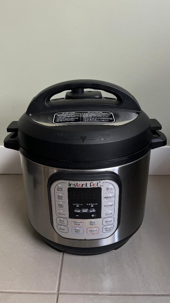 Instant Pot Duo 5,7 L - Snelkookpan, Slow Cooker,, Ophalen, Zo goed als nieuw, Overige materialen, Kookpan of Snelkookpan