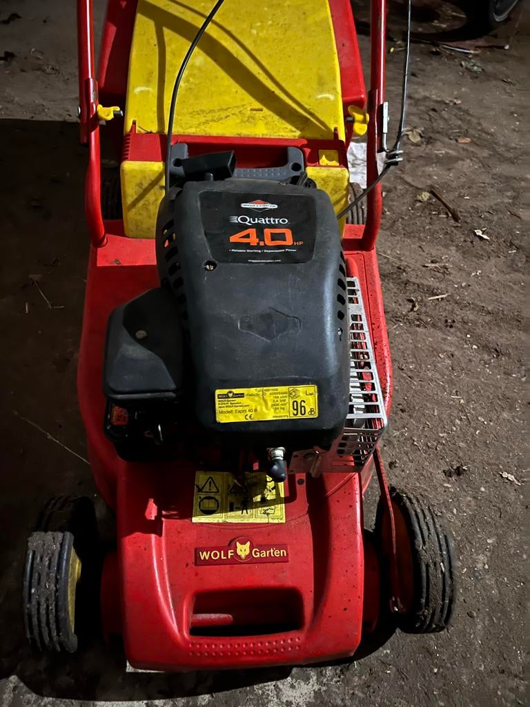 DEFECT Wolf Garten grasmaaier 4.0 HP Benzine, Tuin en Terras, Grasmaaiers, Ophalen, Cirkelmaaier, Gebruikt, Opvangbak