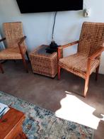 Te koop 2 leuke stoeltjes met een bijpassend tafeltje, Ophalen