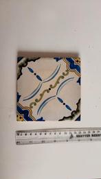 Antieke Delfts Blauwe tegel met gekleurd patroon 1800-1900, Ophalen of Verzenden