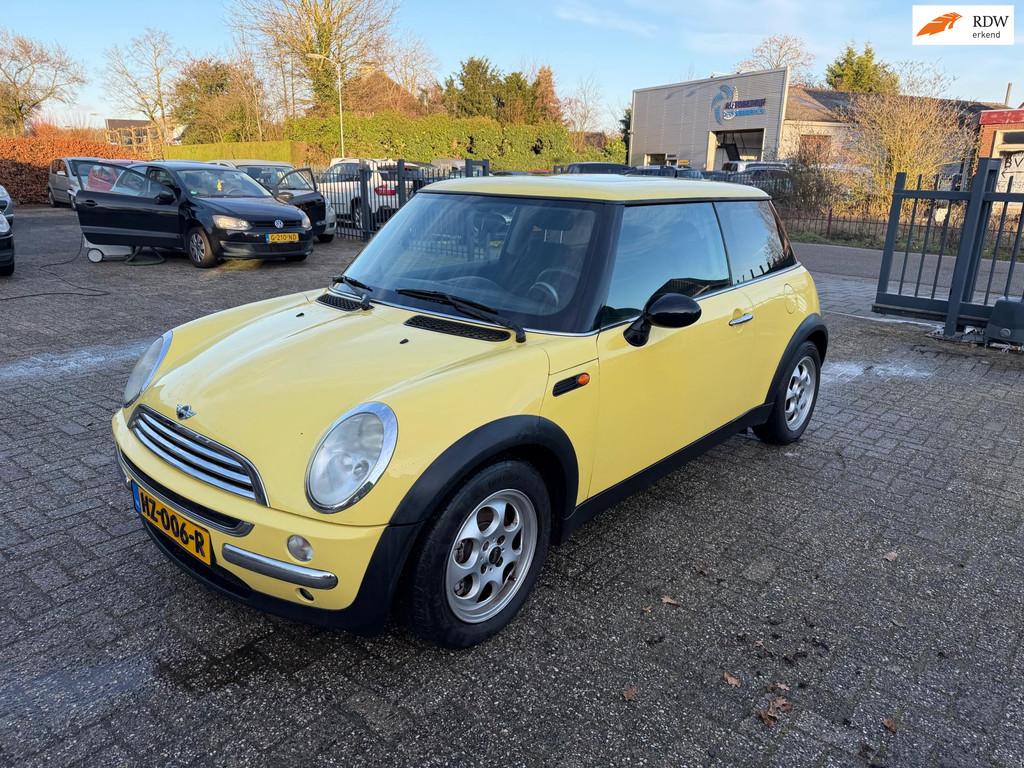 Mini Mini 1.6 One | Panorama dak | Airco | Stoelverwarming |, Auto's, Mini, Voorwielaandrijving, 15 km/l, Gebruikt, 4 stoelen
