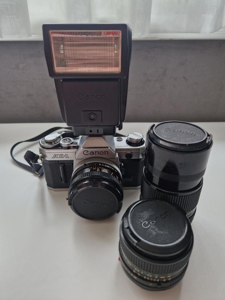 Canon ae1 analoge camera set functioneel en compleet, Audio, Tv en Foto, Fotocamera's Analoog, Ophalen of Verzenden, Gebruikt