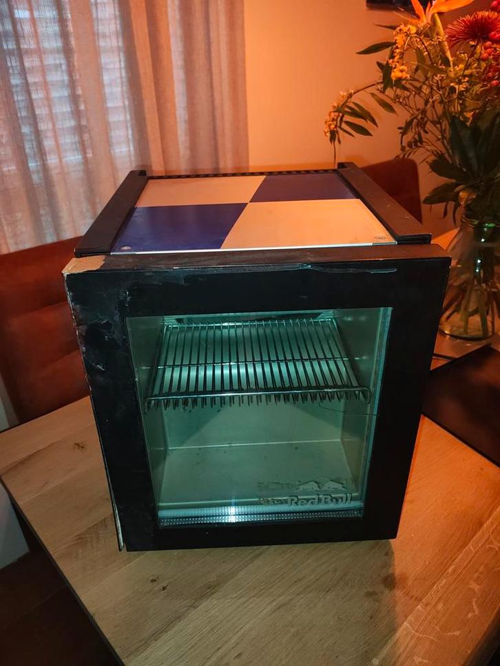 Red Bull Toonbank Koelkast, Witgoed en Apparatuur, Koelkasten en IJskasten, Gebruikt, Zonder vriesvak, Minder dan 75 liter, Minder dan 85 cm