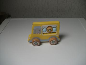 Auto (Studio Circus) beschikbaar voor biedingen