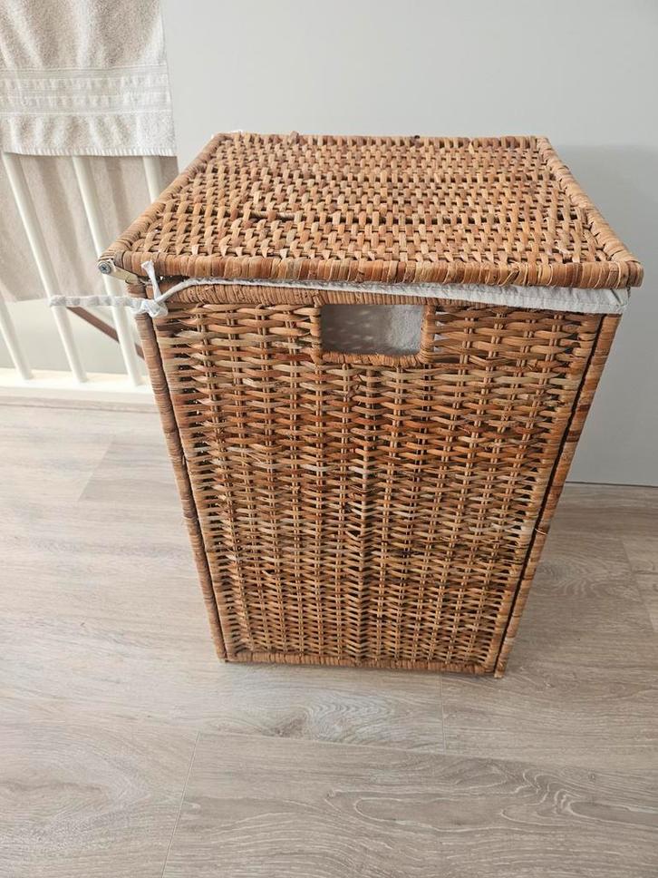 IKEA Wasmand Rotan - Stijlvol & Praktisch!, Huis en Inrichting, Woonaccessoires | Kisten, Minder dan 50 cm, Minder dan 50 cm, 50 tot 100 cm