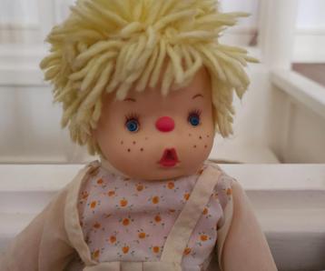 Ice cream doll - Vintage - zacht geel beschikbaar voor biedingen