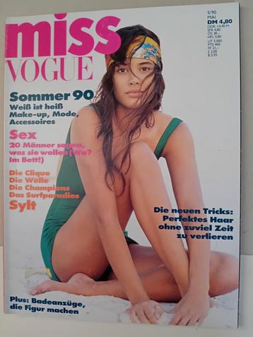 Miss vogue  vintage magazine 1990 fashion models beschikbaar voor biedingen