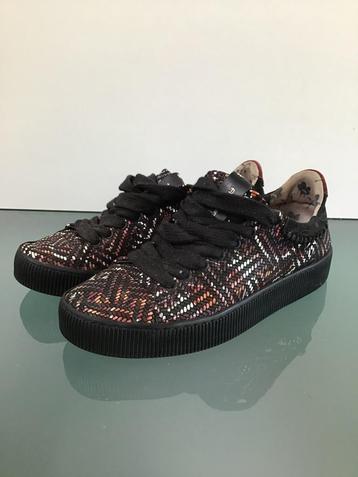 GRATIS VERZENDEN | FLORIS VAN BOMMEL kekke sneakers 38½ beschikbaar voor biedingen