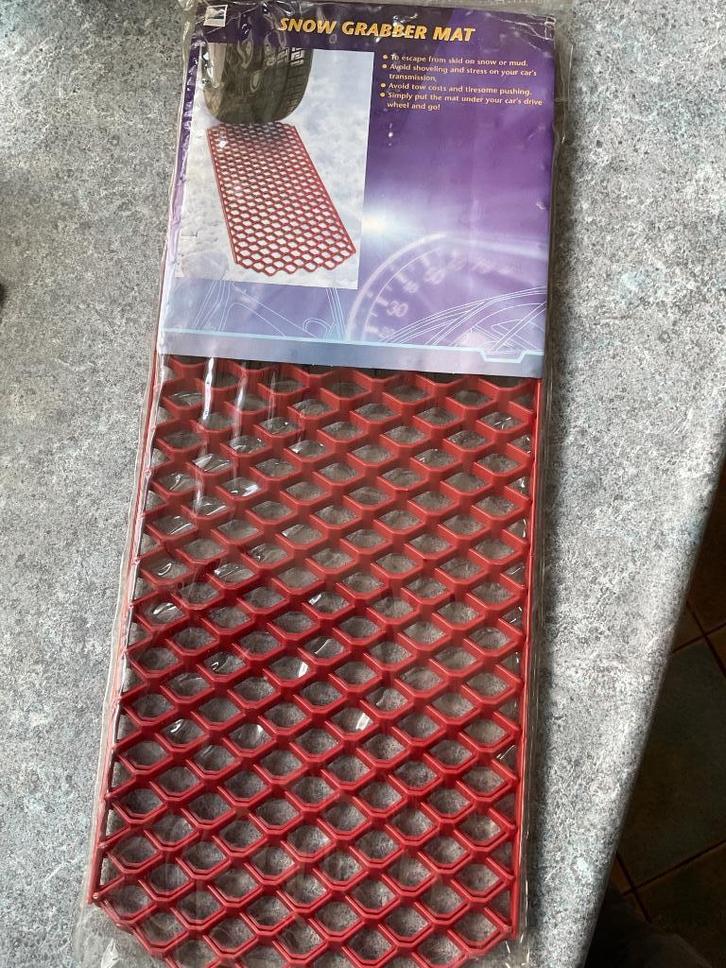 Anti slip matten voor bv. wintersport., Auto diversen, Sneeuwkettingen, Zo goed als nieuw, Ophalen of Verzenden