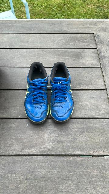 Hockey schoenen maat 37,5. Asics beschikbaar voor biedingen