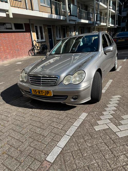 Mercedes-Benz C-Klasse 1.8 C200 Kompr Sedan AUT 2005 Grijs, Auto's, Mercedes-Benz, Particulier, C-Klasse, Benzine, D, Sedan, Automaat