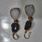 Grijs witte oorbellen lichtgewicht, Sieraden, Tassen en Uiterlijk, Oorbellen, Ophalen of Verzenden, Zo goed als nieuw, Grijs, Overige materialen