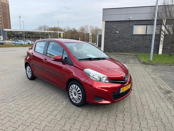 Toyota Yaris 1.0 VVT-i Aspiration, Auto's, Toyota, Bedrijf, Te koop, Yaris, ABS, Achteruitrijcamera, Airbags, Airconditioning