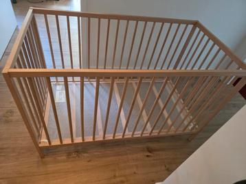 Ikea baby bedje singlar met matras krummulur beschikbaar voor biedingen