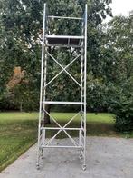 Zeer nette smalle steiger layher, Ophalen, Zo goed als nieuw, Rolsteiger of Kamersteiger, 5 meter of hoger