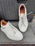 Te Koop : witte leren sneakers, Kleding | Dames, Schoenen, Ophalen of Verzenden, Zo goed als nieuw, Wit, Sneakers of Gympen
