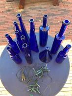 12 aparte Blauwe flessen met verlichting decor div vormen, Antiek en Kunst, Antiek | Glas en Kristal, Ophalen of Verzenden