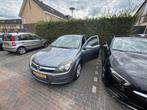 Opel Astra 1.6 16V 5D 77KW 2006 Grijs, Auto's, Opel, Voorwielaandrijving, 15 km/l, 4 cilinders, 1165 kg