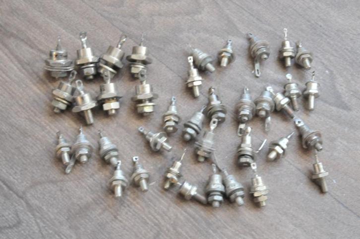 Power Diodes, Hobby en Vrije tijd, Elektronica-componenten, Ophalen of Verzenden