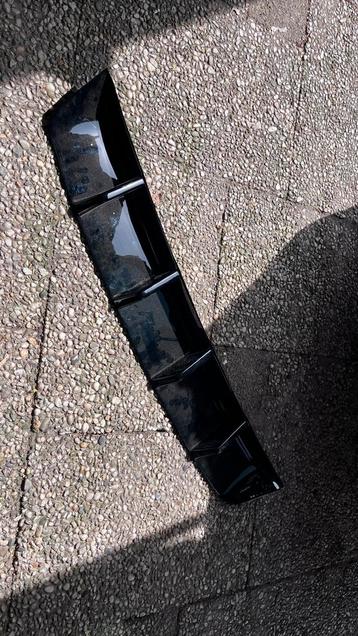 Tiguan R line Diffuser beschikbaar voor biedingen