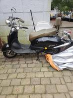 Scooter Znen retro  25 km p/u, Fietsen en Brommers, Brommeronderdelen | Scooters, Ophalen, Gebruikt, Overige typen, Overige merken