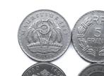Wereld lot met 12 verschillende munten (oud en modern), Ophalen of Verzenden