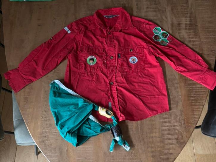 Scouting blouse mt. 134, Verzamelen, Scouting, Gebruikt, Kleding, Ophalen