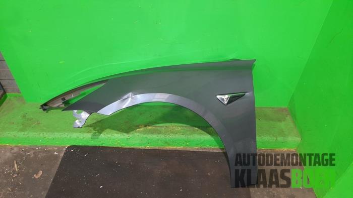 Scherm links-voor van een Tesla Model 3, Auto-onderdelen, Carrosserie en Plaatwerk, Gebruikt, 6 maanden garantie, 12 maanden garantie