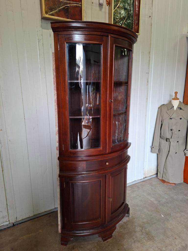 Klassieke Engelse hoek vitrine servies kast, mahoniehout , 200 cm of meer, Ophalen of Verzenden, 25 tot 50 cm, Glas