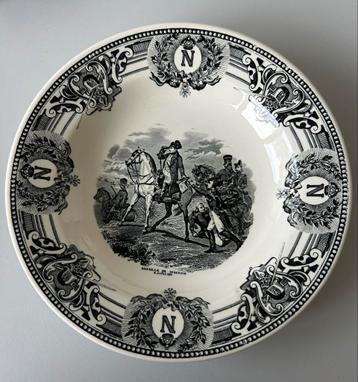 Antiek Bord Boch Frères La Louvière - Bataille de Wagram beschikbaar voor biedingen