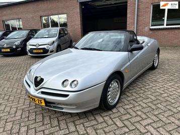 Alfa Romeo Spider 2.0-16V T.Spark // Topstaat // Historie beschikbaar voor biedingen