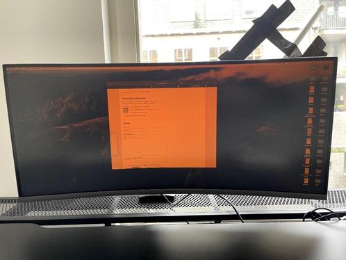 Monitor, Computers en Software, Monitoren, Gebruikt, DisplayPort, HDMI, USB-C, Gaming, Curved, In hoogte verstelbaar, Draaibaar