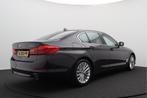 BMW 5 Serie 530e 297 PK High Executive M-Sport Adap. Cruise, Auto's, BMW, Te koop, Zilver of Grijs, Emergency brake assist, 1745 kg