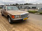 Mercedes-Benz S-Klasse 2.7 S280 AUT 1981 Beige, Auto's, Oldtimers, Automaat, Achterwielaandrijving, Beige, 160 pk