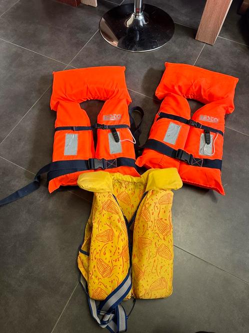 3 reddingsvesten, Watersport en Boten, Watersportkleding, Zo goed als nieuw, Reddingsvest of Zwemvest, Kind, Ophalen of Verzenden