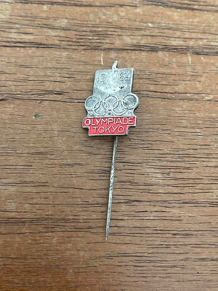 Olympische Spelen Tokyo 1964 Speldje, Verzamelen, Speldjes, Pins en Buttons, Ophalen of Verzenden, Gebruikt, Sport, Speldje of Pin